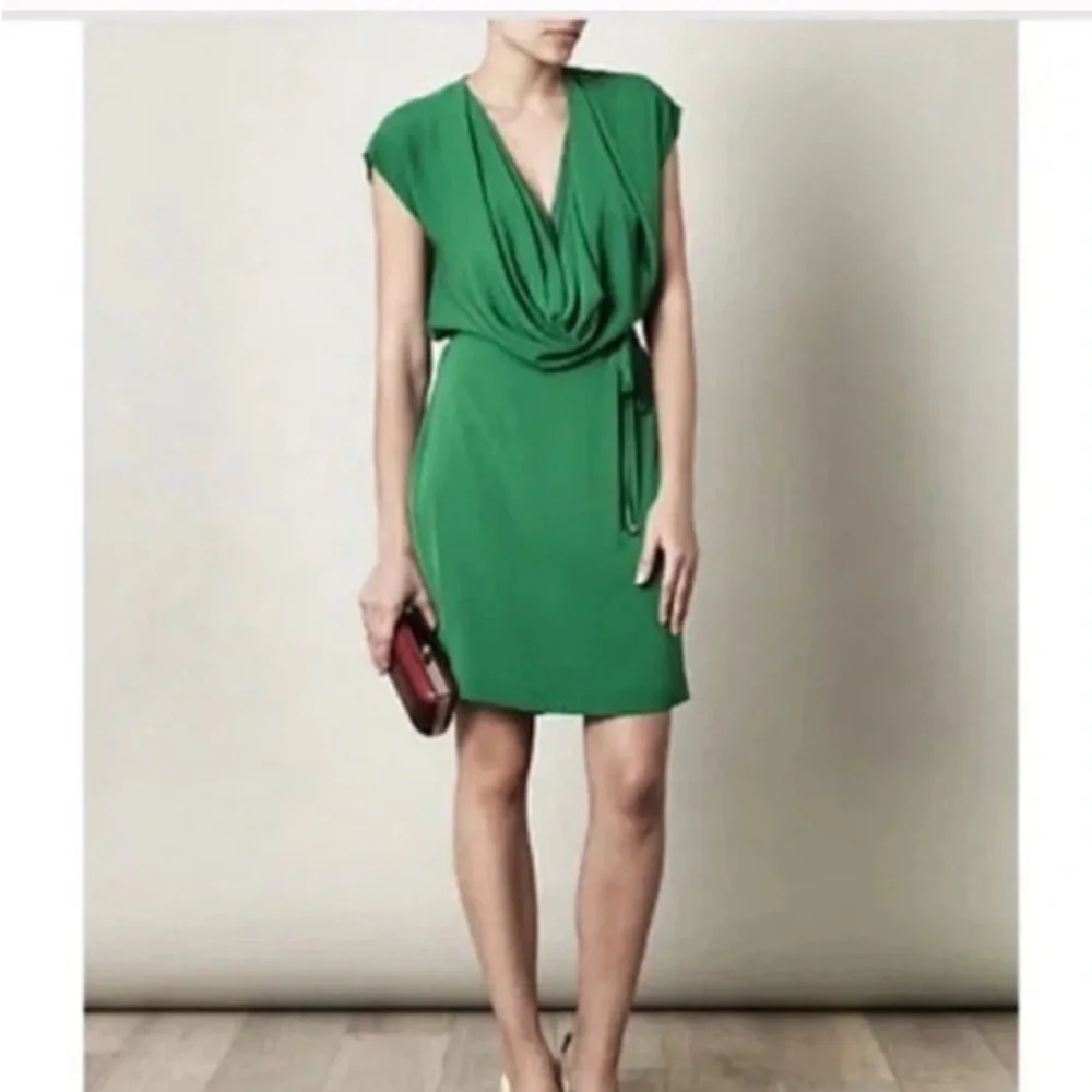 Diane Von Furstenberg Silk Reara Dress 8 Kelly Green Sleeveless Cowl Neck Luxury
